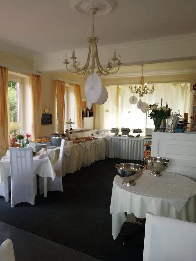 Elbhotel Bleckede Exteriör bild